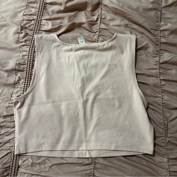 Yogalicious 2 pack cropped tops - Picture 6 of 9